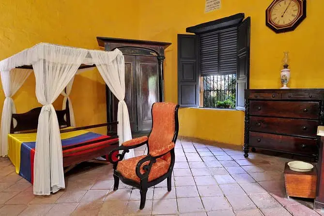 Interior colonial de la Quinta de San Pedro Alejandrino Santa